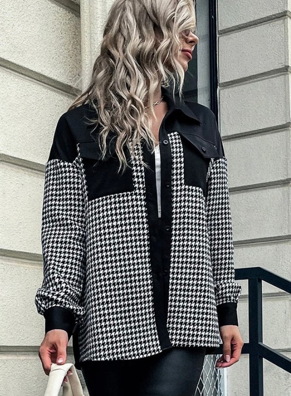 Houndstooth Black and White Shacket/Lightweight Jacket Size Small